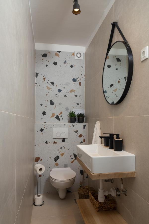 Sun And Sea Deluxe Apartments Split Ngoại thất bức ảnh