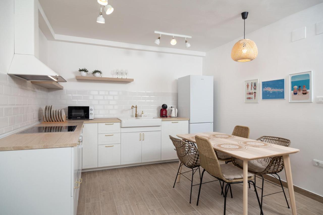 Sun And Sea Deluxe Apartments Split Ngoại thất bức ảnh